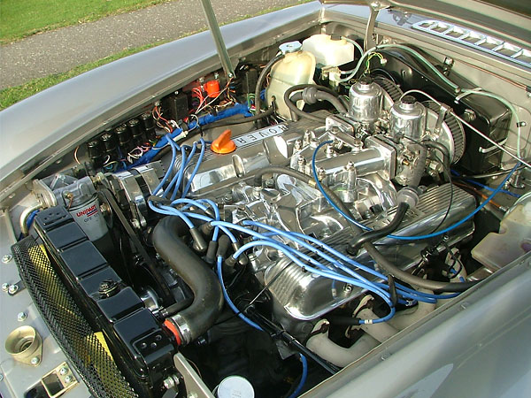 Polished intake manifold, carburetors, and valve covers