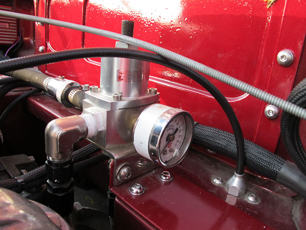 Professional Products' Powerflow adjustable fuel pressure regulator.