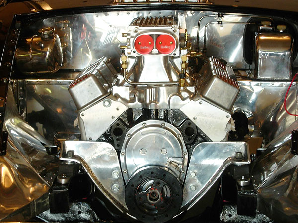 The plenum cover and throttle body of Holley's Stealth Ram multi-point fuel injection system.