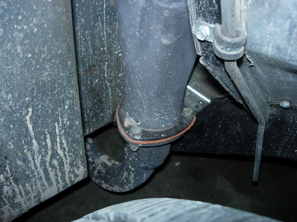 Exhaust flange connection.
