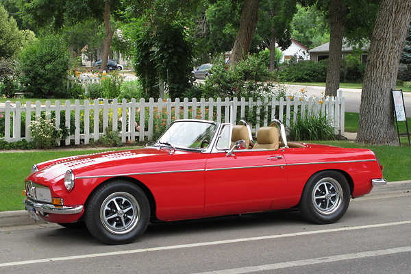 Scott Wooley's 1970 MGB with Ford 289 V8