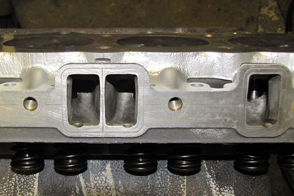 Stage 1 polished and lightly ported cylinder heads.