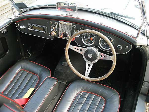 Motolita wood steering wheel