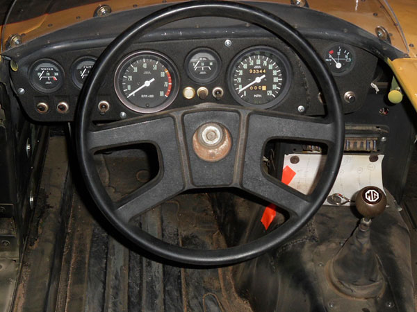 Fiat 850 Sport Coupe gave up its instrument panel, small gauges and switches.