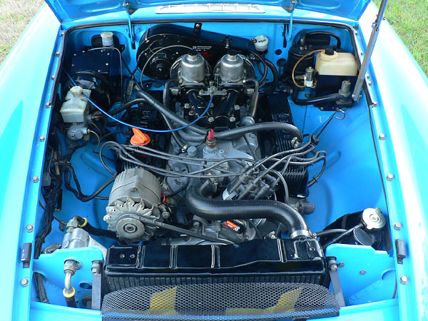 Rover 3.5L V8 engine with twin S.U. HIF6 carburetors.