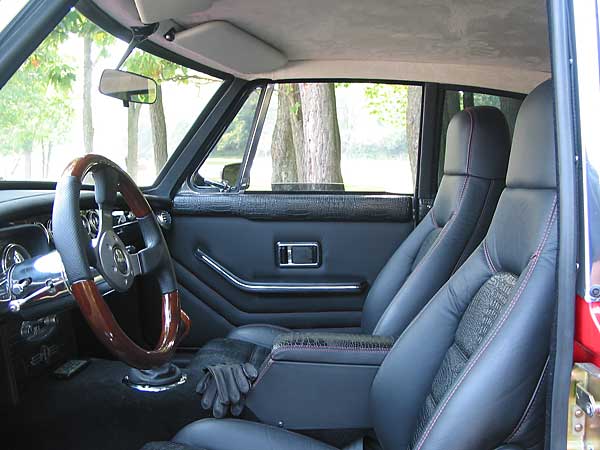 Fiat 124 Spider armrests, suede headliner