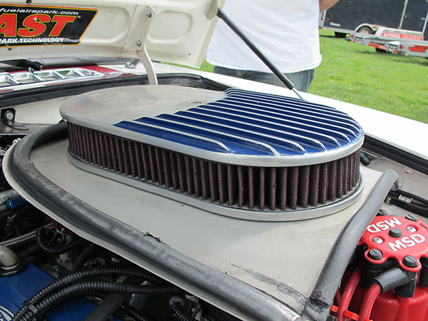 Finned air cleaner.