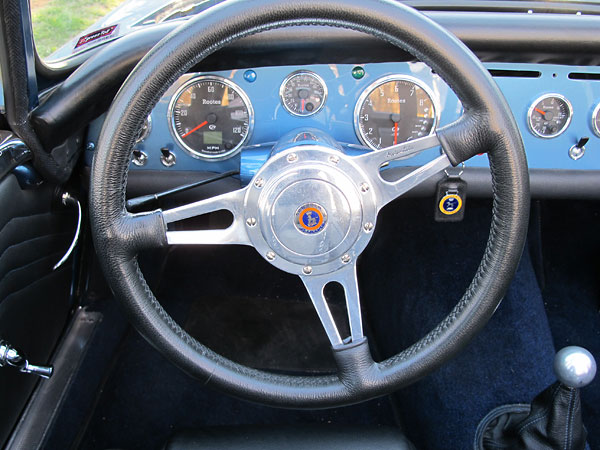 Moto-lita 14 inch steering wheel.