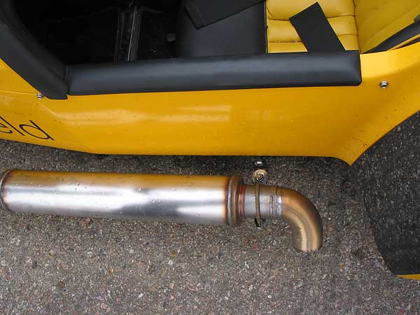 2.5 inch Magnaflow muffler.