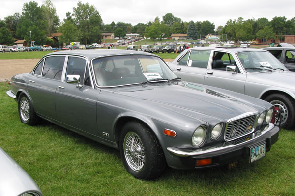 Bob Burge's 1976 Jaguar XJ12 with Chevrolet Big Block V8 (454cid)