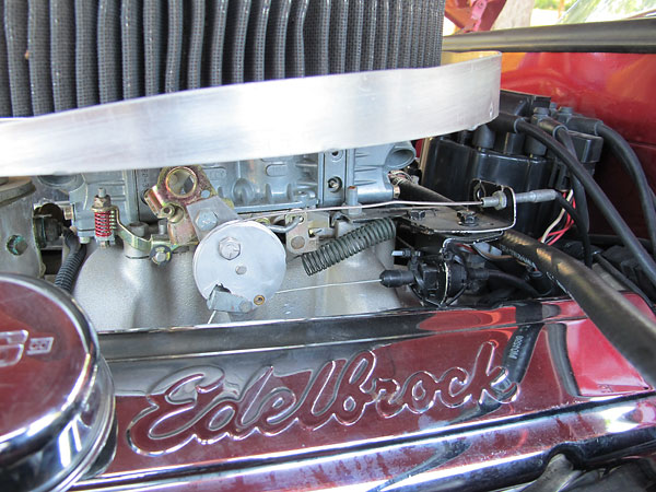 Holley 750cfm double-pumper carburetor. Delco HEI distributor.
