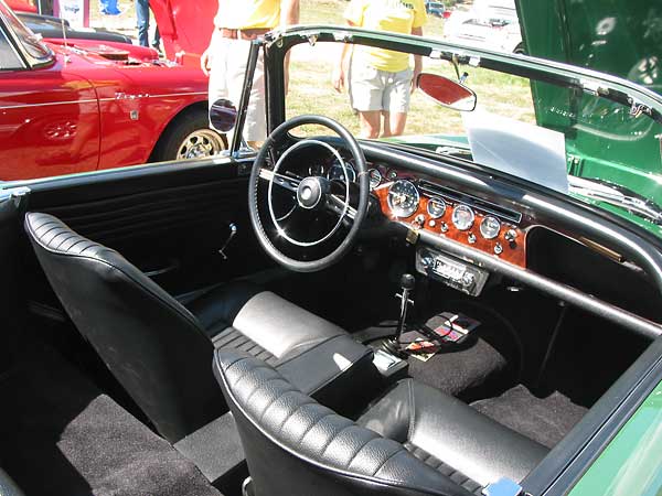 1967 Sunbeam Tiger interior