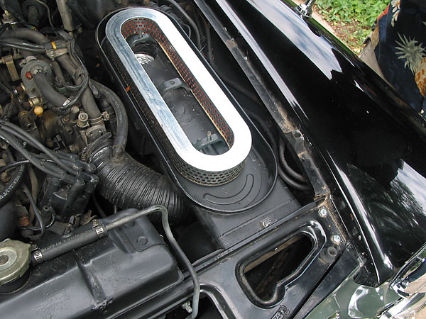 Nissan 280ZX air cleaner, with cold air induction inlet