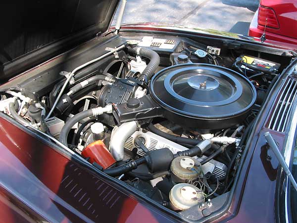 Chrysler 440 big block engine.