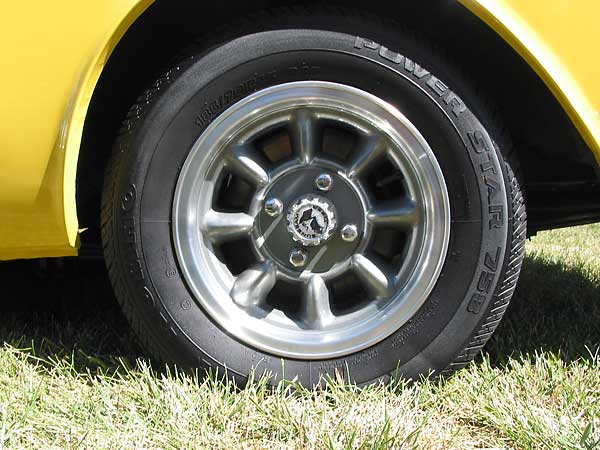 Kumho Power Star 758 tires (185/70/R13)