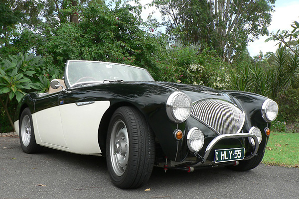 Peter Linn's Holden V6 Powered 1955 Austin Healey 100