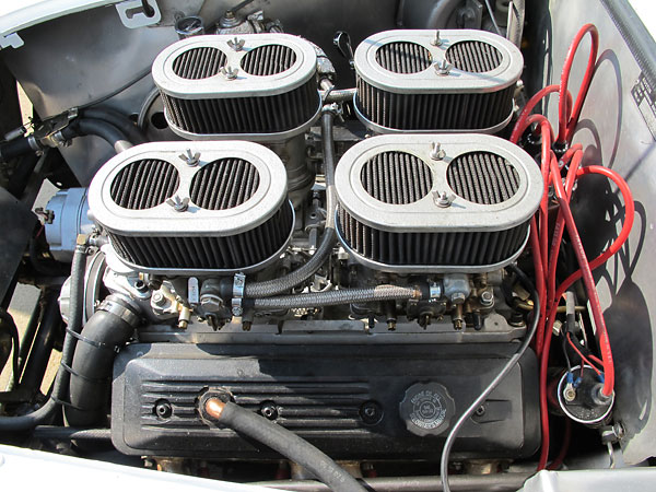 Four Dell'Orto DRLA 48D carburetors.
