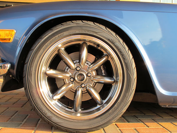 Rota RB Hyper Black aluminum wheels (17x7.5, 4-100mm lug spacing, +45mm offset).