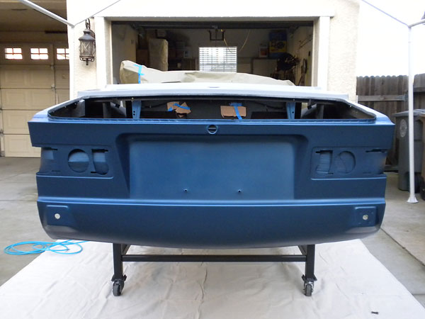 Should the rear of a Triumph TR6 be painted body color?