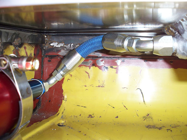 Aircraft style connection of the Aeromotive high pressure fuel pump to the fuel tank.
