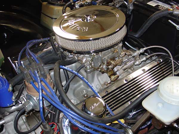 Holley air cleaner on an Edelbrock carb