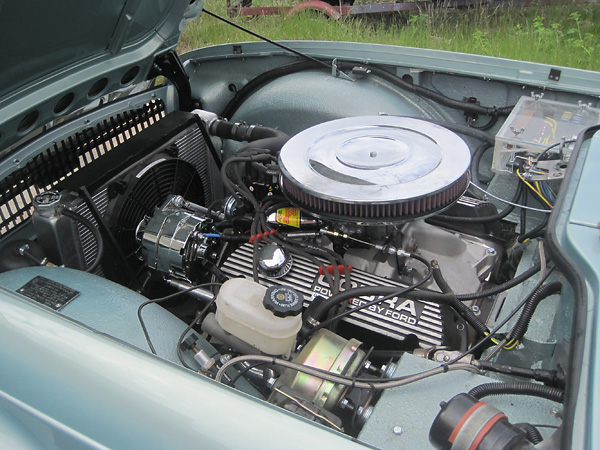 This Ford V8 engine sits low in the Triumph TR6 chassis.