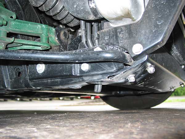 Sway bar has been routed above the front skid plate to increase ground clearance.