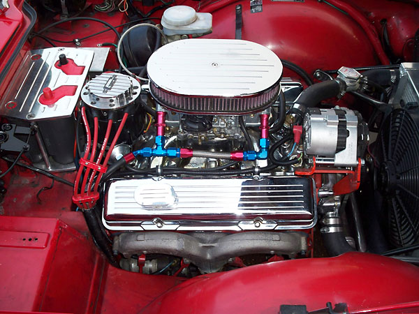 Edelbrock intake manifold and Holley Street Avenger 750 carburetor