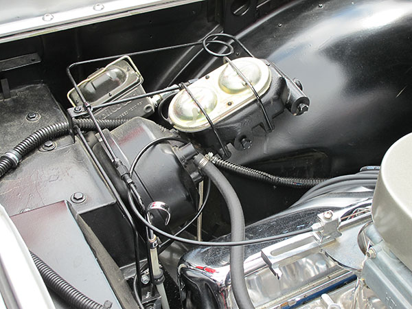 Corvette style brake master cylinder. Wilwood clutch master cylinder.