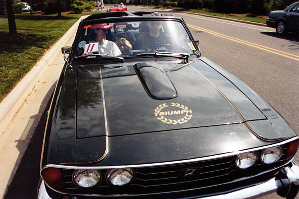 this cowl induction hood scoop is pretty cute, eh?