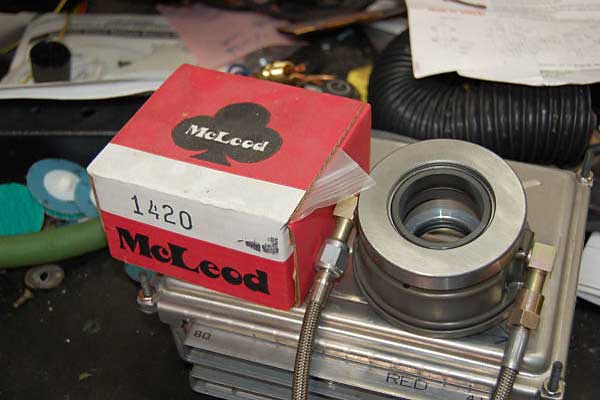 McLoed hydraulic throw-out bearing