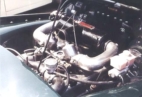 TR3/Rover V8 engine right