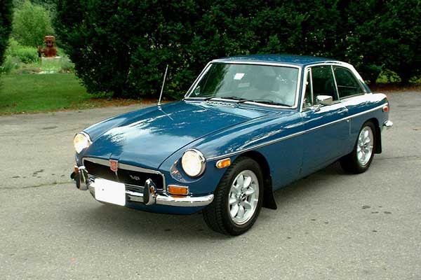 David Duquette's 1974 MGB-GT with Rover 4.2L V8
