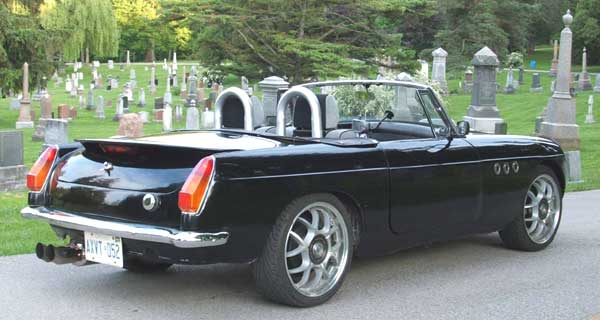 Dennis McIntyre's MGB from the back