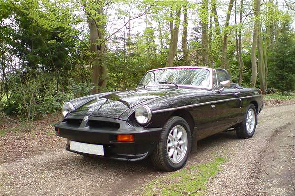 Paul Avery's 1977 MGB with Rover 3.5L V8