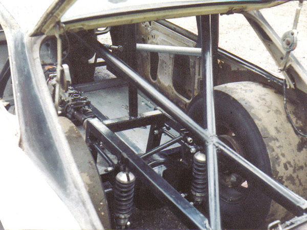 February 1989: building the rear suspension.