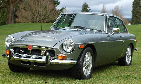 Phillip Taggart's 1973 MGB-GT with Buick 215 V8