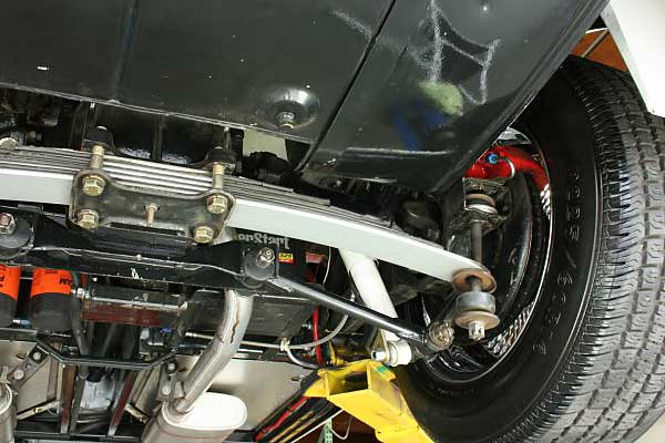 Chevrolet Corvette brake calipers, rotors and hubs