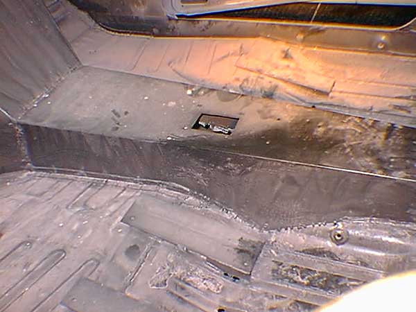 Dale Rembold's Volvo P1800 - driveshaft tunnel