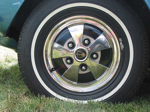 stainless steel Rover 3500S hubcaps