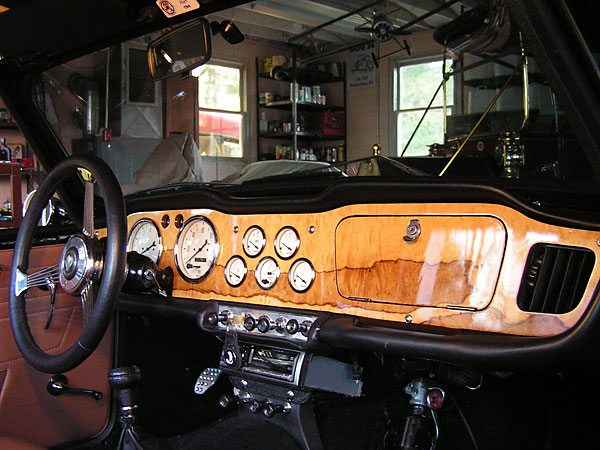 custom 1963 TR4 dashboard