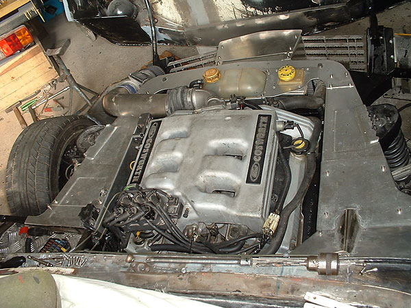 Ford Skorpio Cosworth engine, 2.9L, 24-valve V6, rated at 195hp