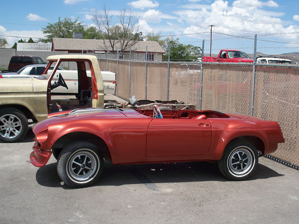 Painted body, including Sebring flares.