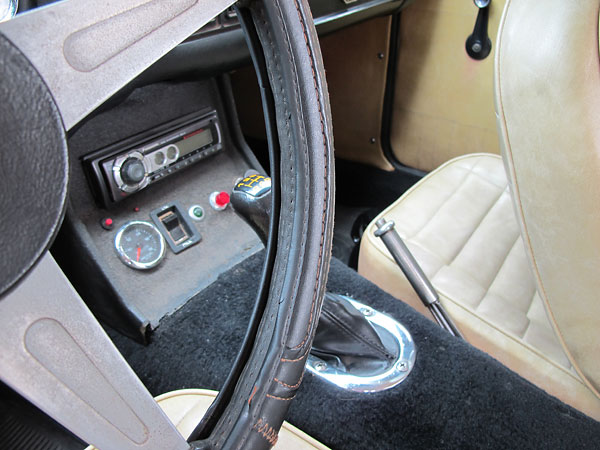 Innovate Motorsports G5 air/fuel ratio gage (8-18:1).