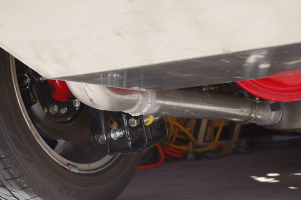 Classic Conversions provides fabricated mounts. You weld them to any popular axle housing.