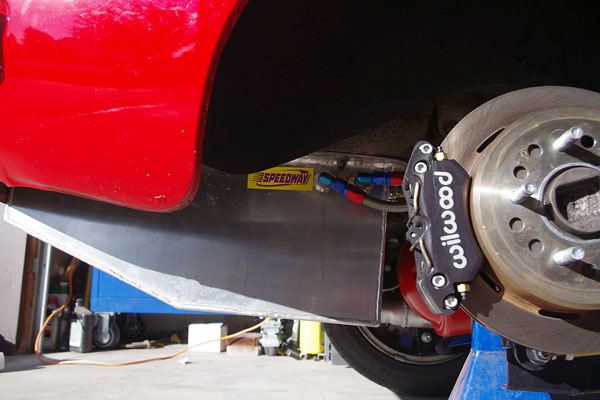 Wilwood four-pot brake calipers.