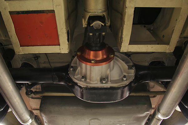 Ford 8 inch with Currie aluminum gear case and pinion support.