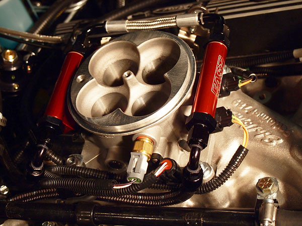 Edelbrock Performer 289 intake manifold.