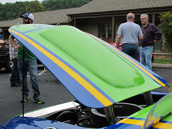 Hood scoop!