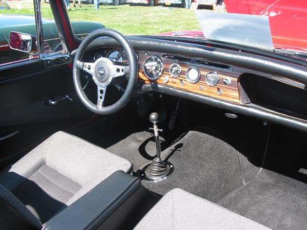 1966 Sunbeam Tiger - shifter